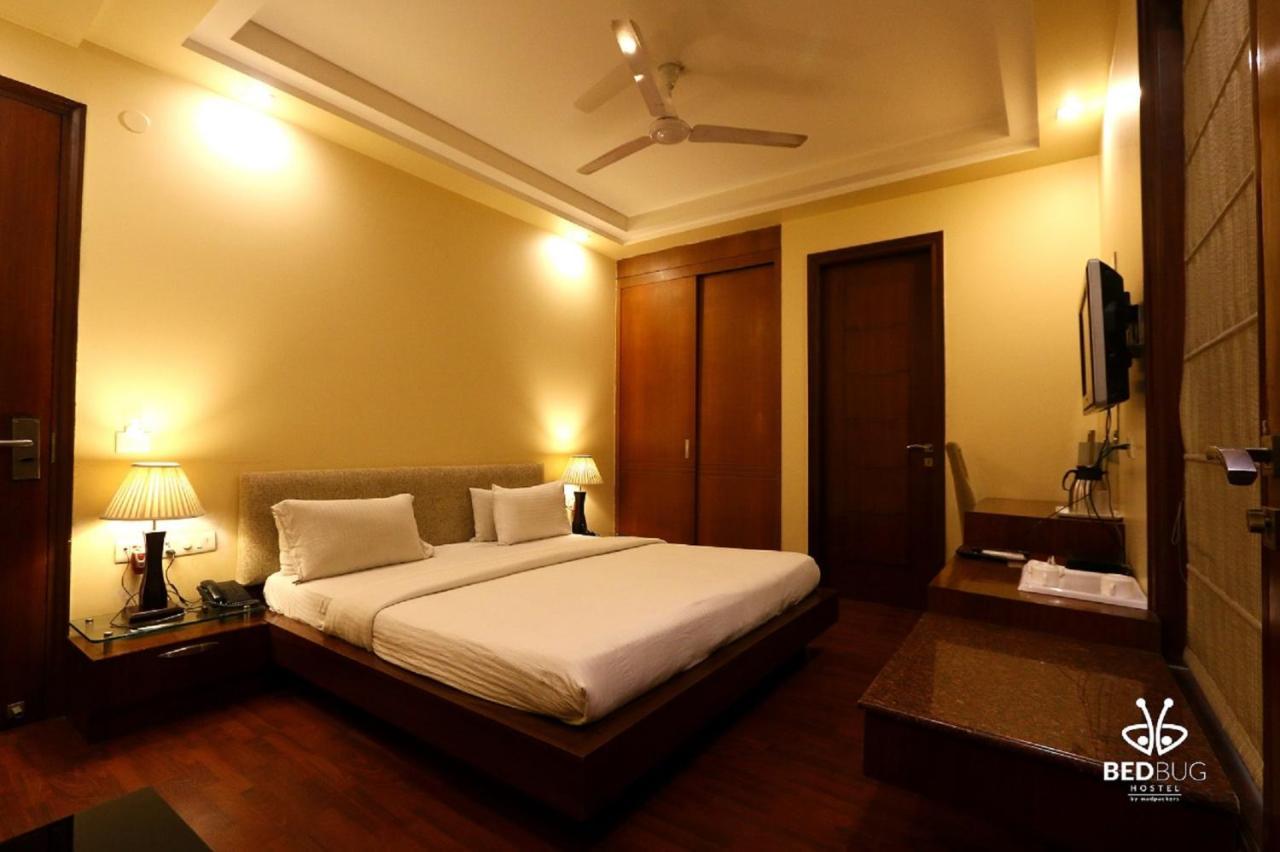Madpackers Delhi West Hostel New Delhi Bagian luar foto